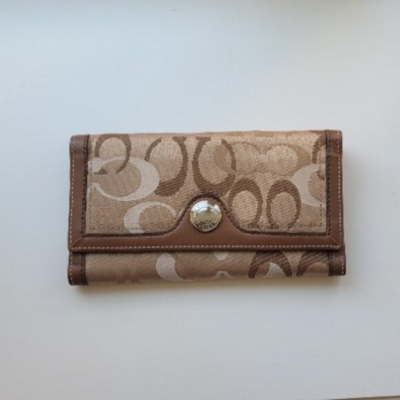 Coach Signature Tri-Fold Wallet - Picture 1 of 16